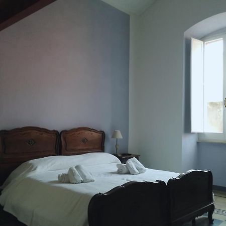 Готель Il Corso 41 Openhouse Боза Екстер'єр фото